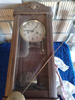 Antike Wanduhr, Holzgehause, voll funktionstüchtig!