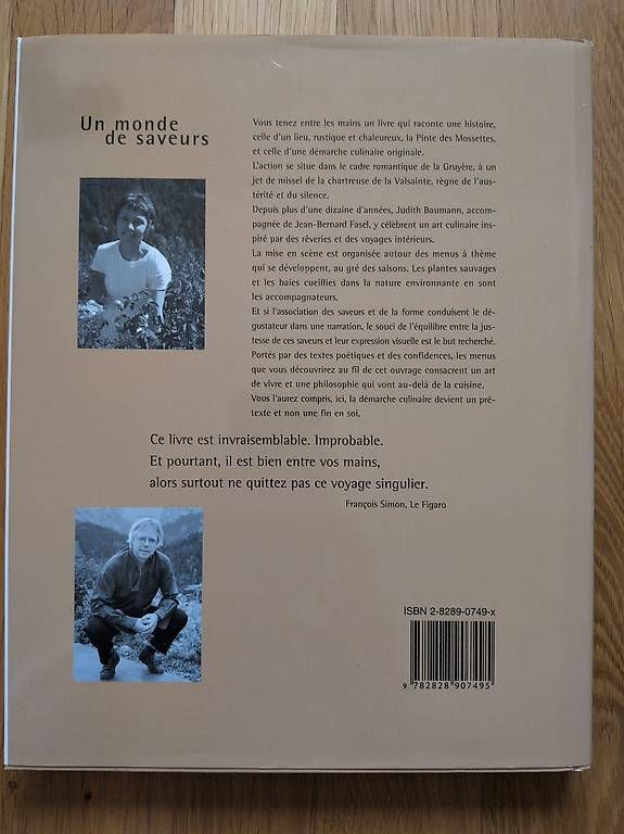 Libri: Un monde de Saveurs – Usato da Nidau venduto da Nassima 2