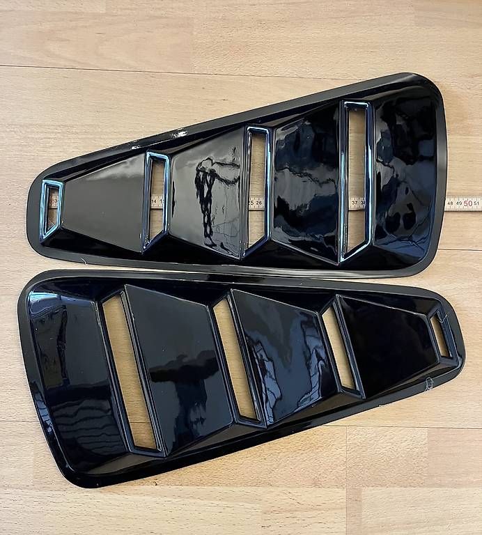Ford Tutti pezzi di ricambio auto: Mustang quarter Window Louvers - neuf – Nuovo (secondo la descrizione) da Farvagny-le-Grand venduto da Blaualf 1