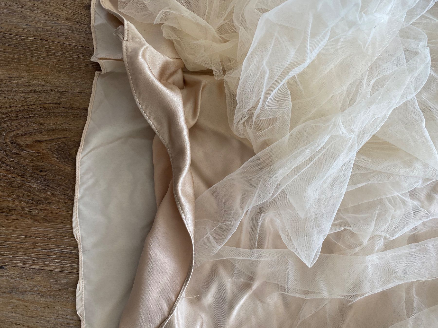 Vestiti: Hochzeitskleid champagne Princess effektive Gr. 46 – Usato da Wolfwil venduto da Piccola87 4