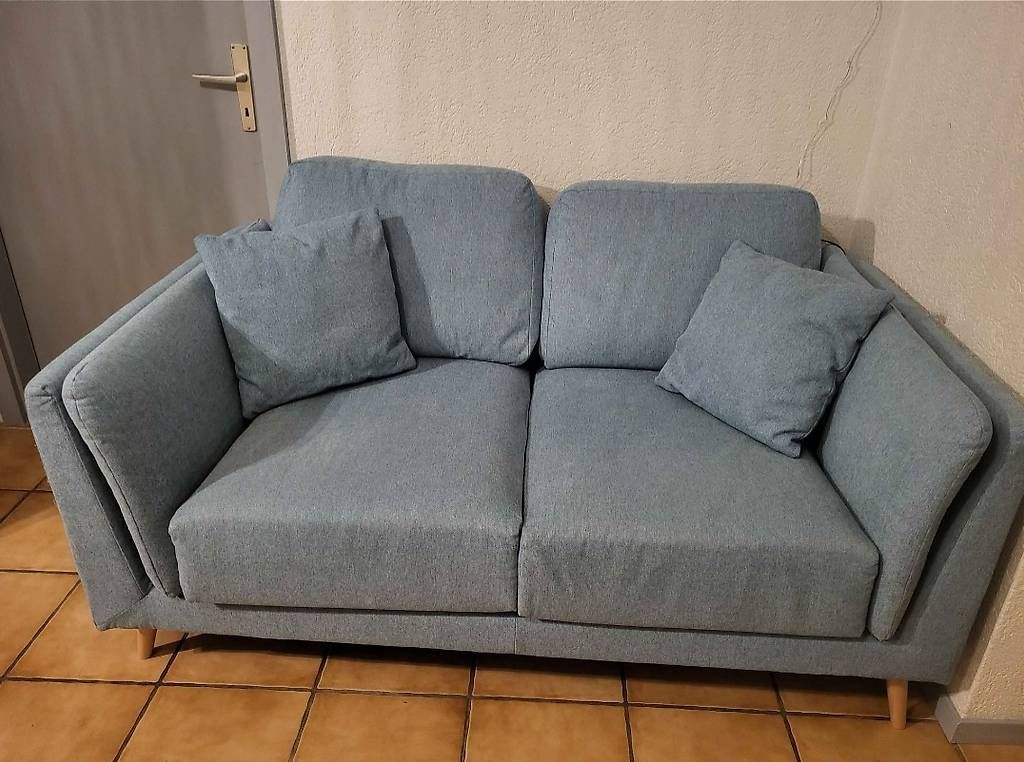 Sofas: Canapé 2 places  – Gebraucht aus Chessel von deb_l6sw 1