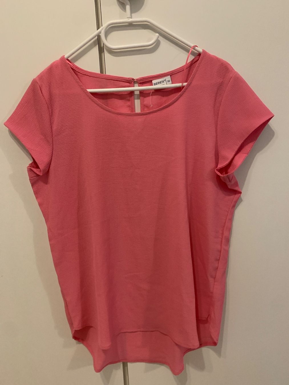 Chemisiers: Neue Bluse – Neuf avec emballage d'origine à Lausen par tiguan07