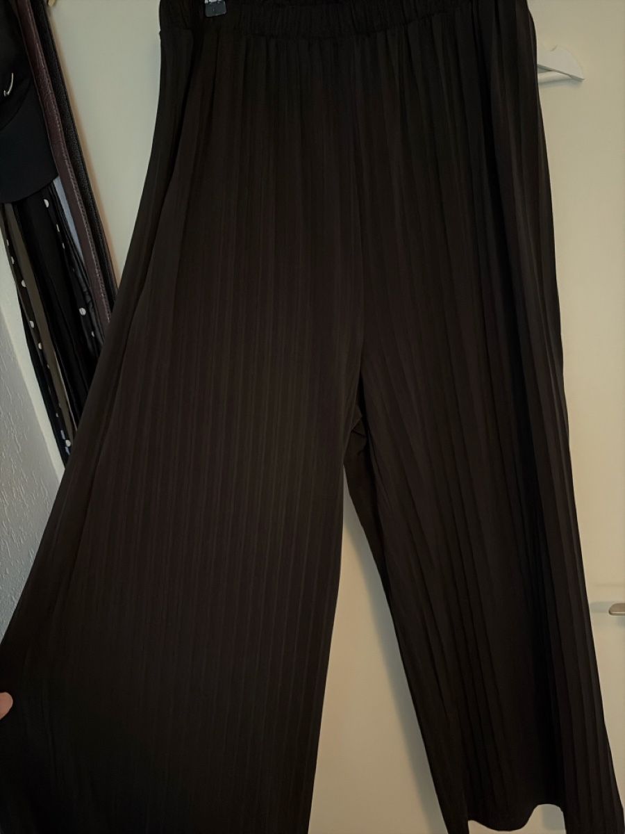 Only Pantaloni: Only Hosen – Usato da Olten venduto da edona_muslija 1