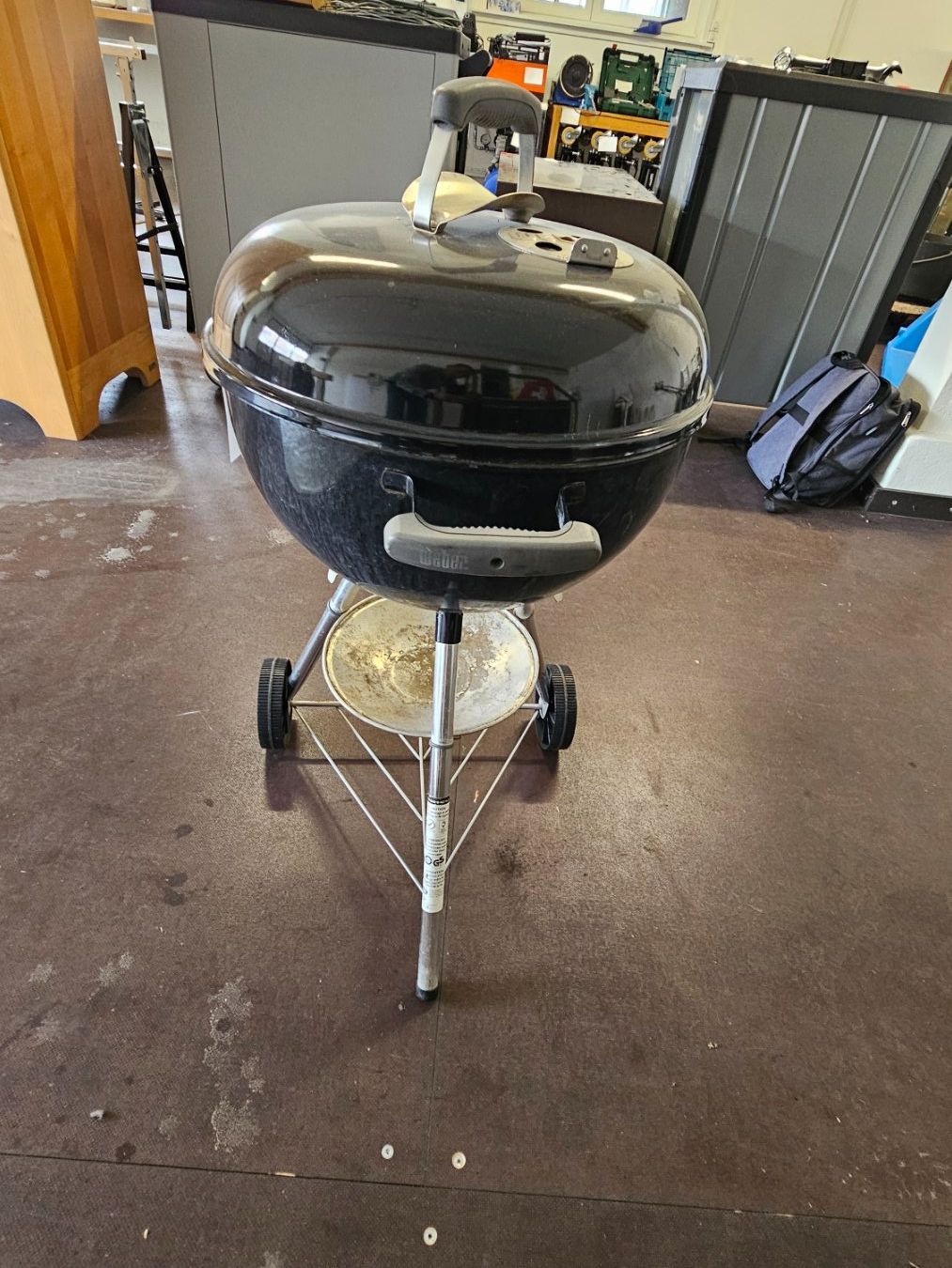 Weber Grils: Holzkohlegrill WEBER – D'occasion à Diessenhofen par Osio 1
