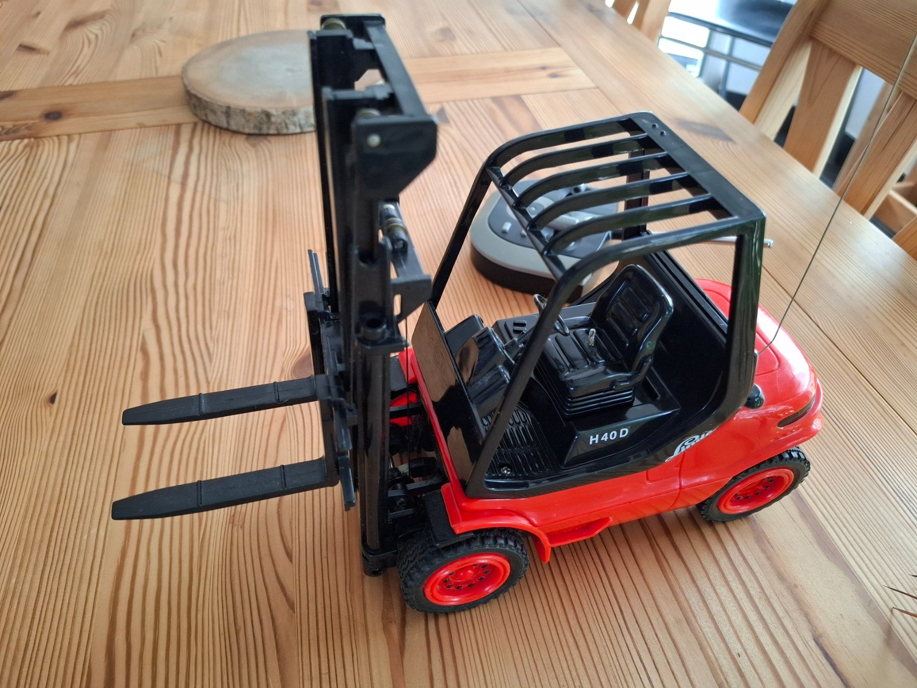 Dickie Toys RC Modellbau: Dickie Gabelstapler RC Linde H40D – Gebraucht aus Chabrey von fluvius 1