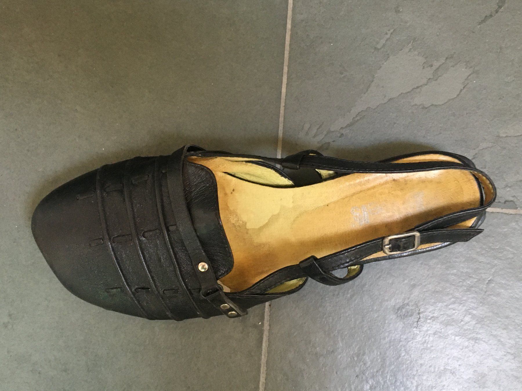 Chaussures femmes: Sandalen, geschlossen – D'occasion à Mittelhäusern par lacapo8 4