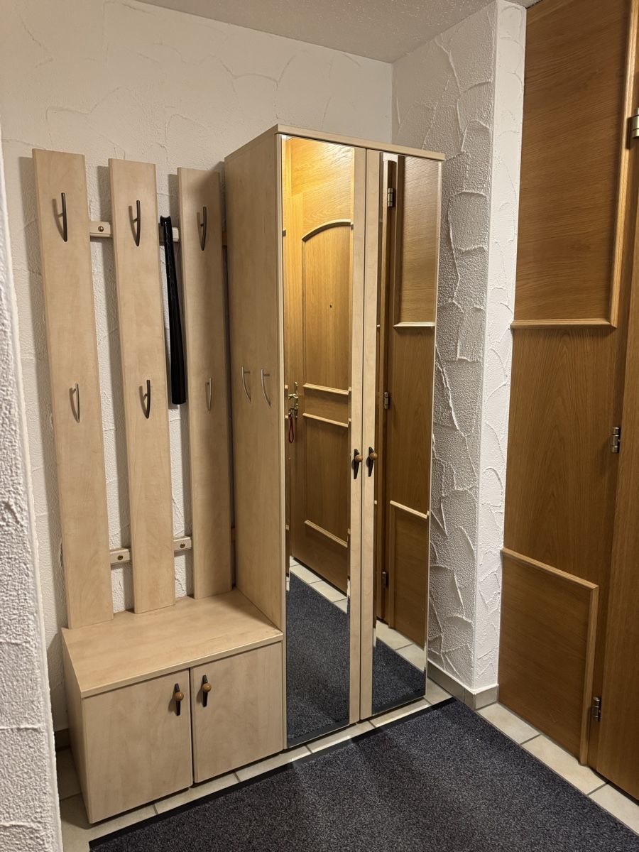 Porte manteau: Garderobe  – D'occasion à Seedorf UR par seeli01