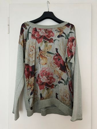 Eleganter Pulli mit Blumenmuster, Grösse M/L, top Zustand