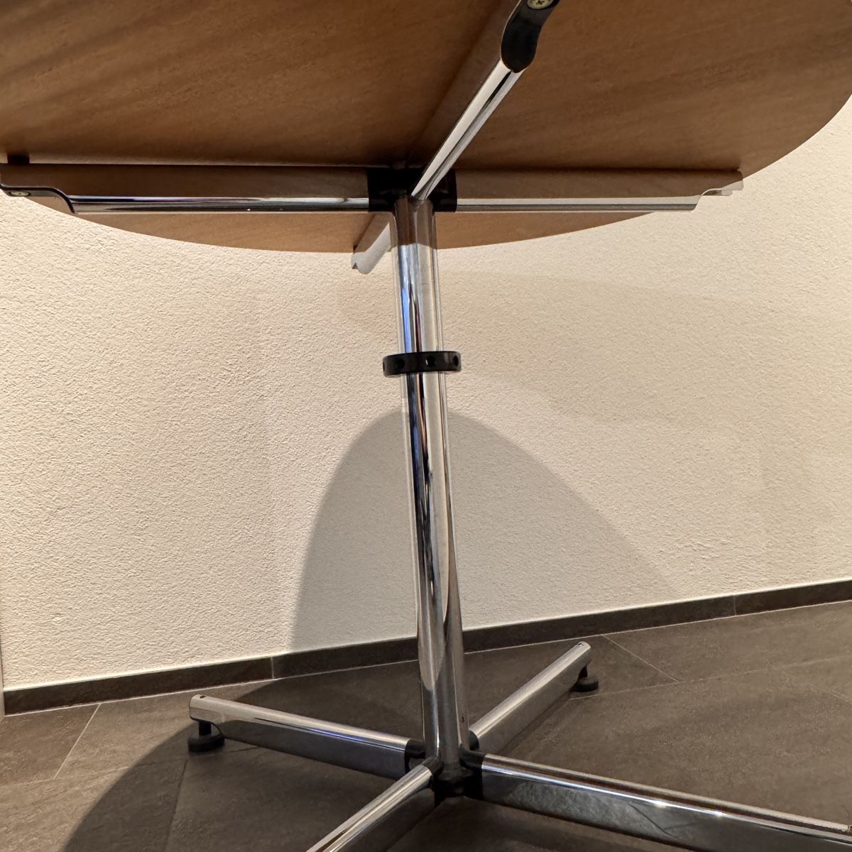 Tavoli: USM Kitos Tisch Buche rund 90 cm – Usato da Balzers venduto da dassandro 4
