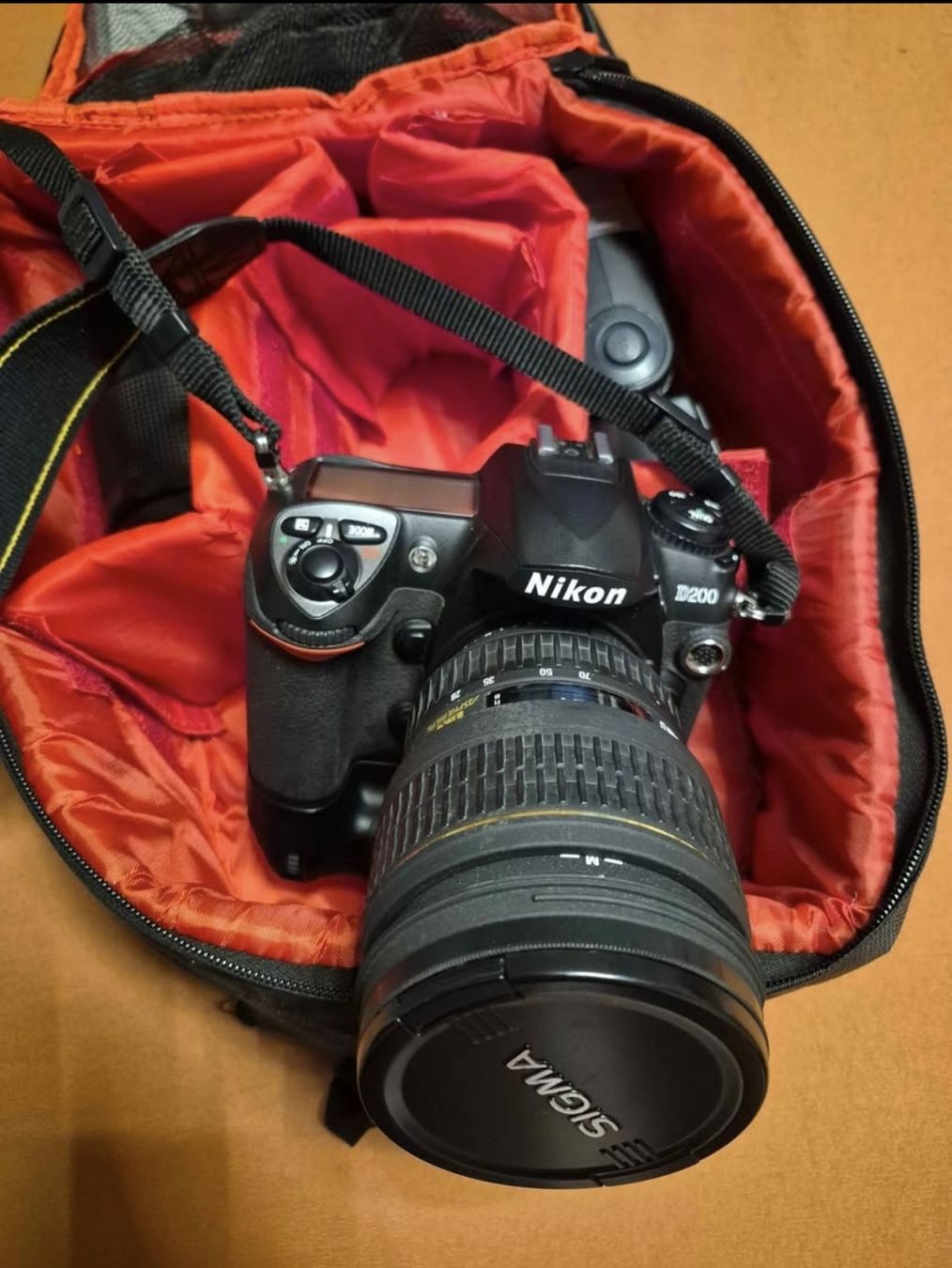 Nikon Fotocamera: Nikon Kamera mit Zubehör – Usato da Birrhard venduto da Russki
