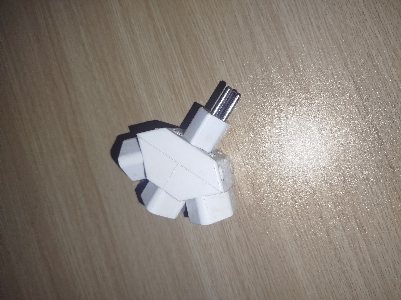 Alimentazione elettrica: 2 Mehrfachstecker – Usato da Adliswil venduto da 3001marv 1