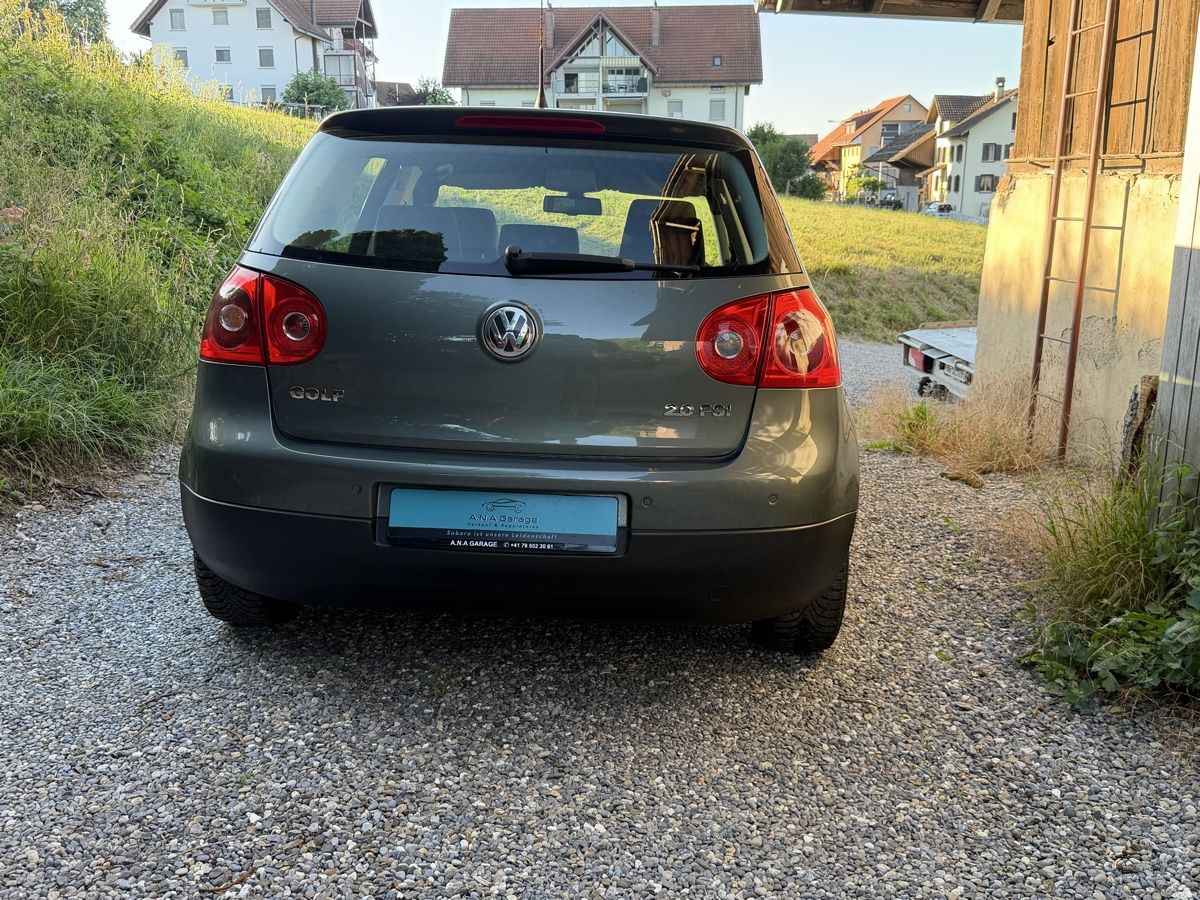 VW Automobili: Vw Golf 5 2.0 frische MFK – Usato da Dietikon venduto da ana_kk2g 3