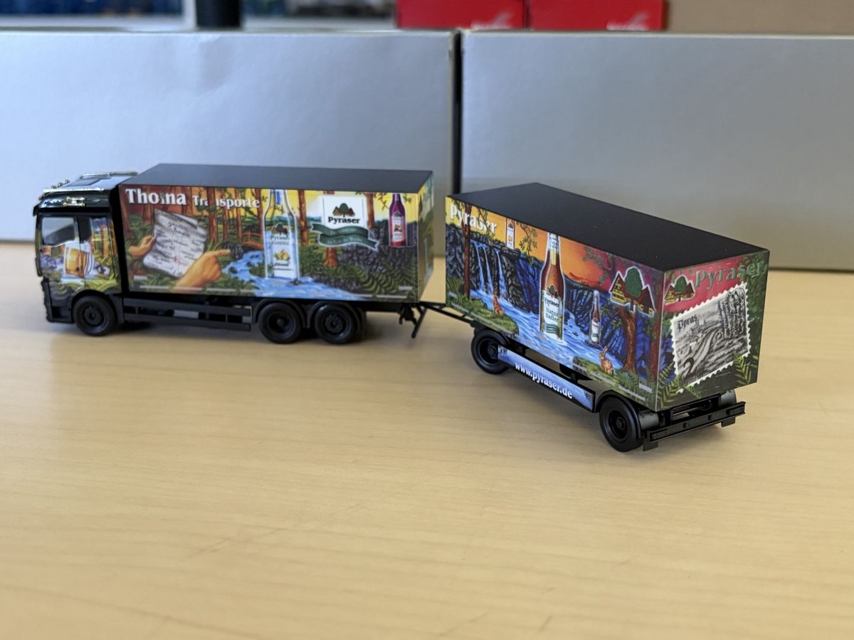 Herpa Modellini d'auto: MAN TGX GM Thoma Pyraser – Nuovo (secondo la descrizione) da Felben-Wellhausen venduto da Mobil01 2