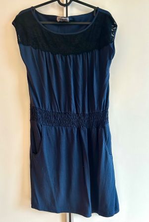 Schönes, blaues Sommerkleid von Zalando Grösse XS mit Spitze