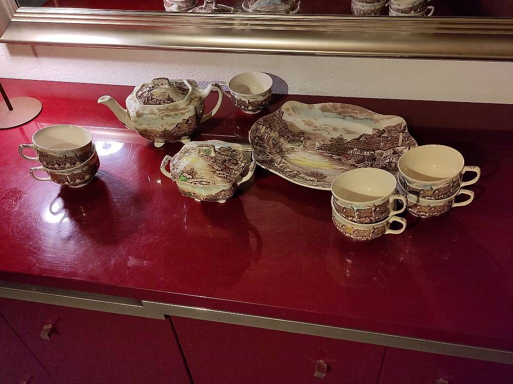 Services de table: Service à thé et à gâteau  – D'occasion à Yverdon-les-Bains par stephanie.kaelin 3