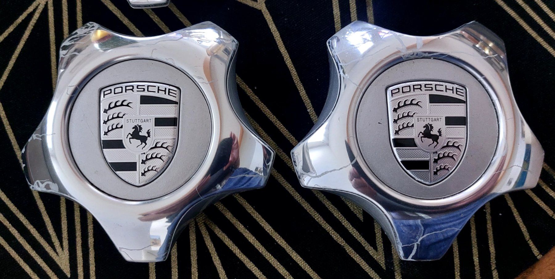 Porsche Tutti pezzi di ricambio auto: Radkappen  Porsche Cayenne – Usato da Buchs/SG venduto da rockresort 4
