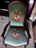Antiker Stuhl mit Blumenmuster, Vintage Look, Top!