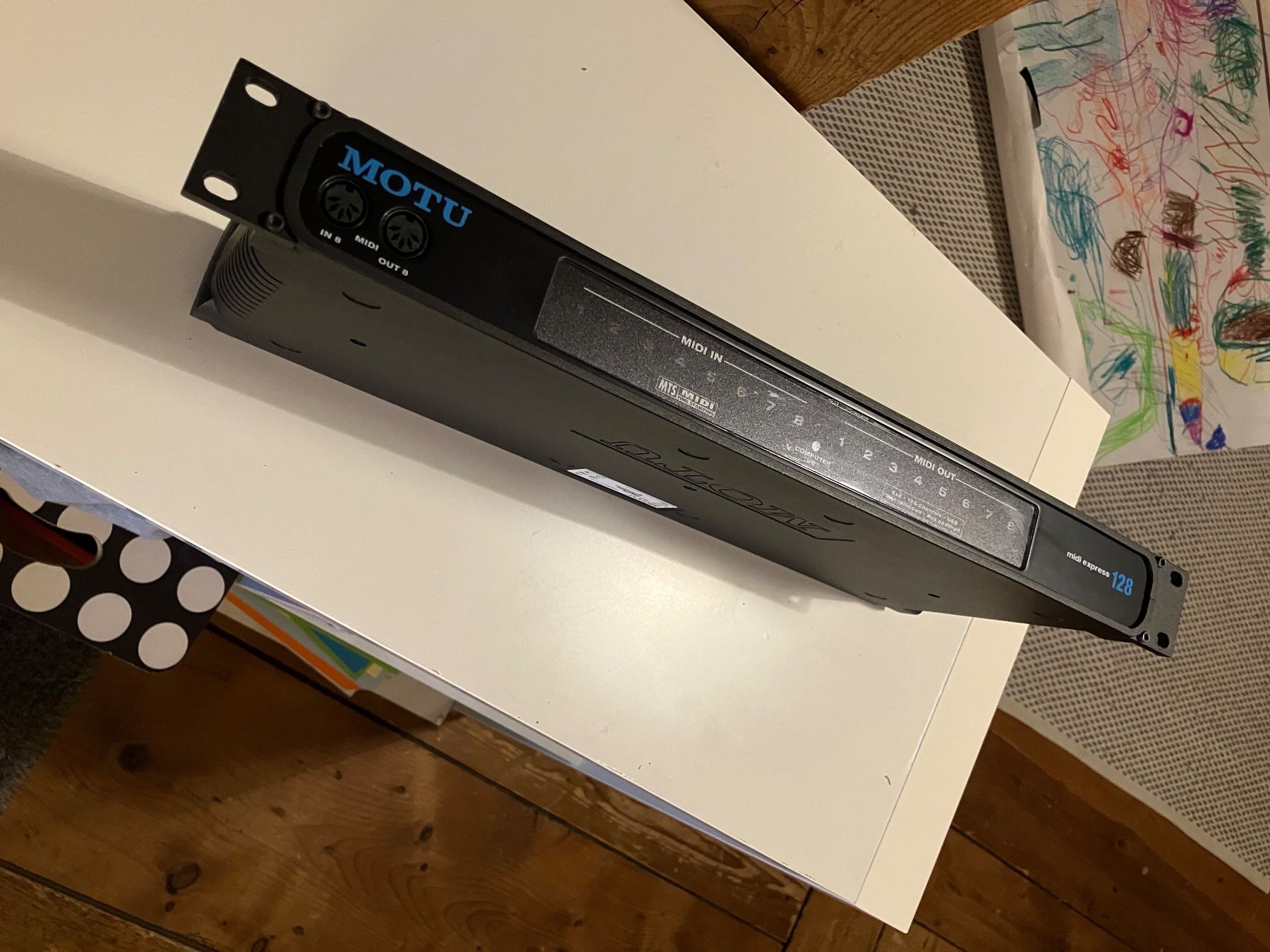 Strumenti musicali: MOTU MIDI Express 128 MIDI Interface Rackmount Gebraucht – Usato da Bern venduto da Babylonischen 1