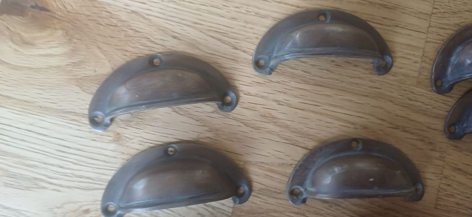 Eisenwaren: 12 Muschelgriffe Messing Gegossen – Gebraucht aus Flawil von Pinkmalibu 8