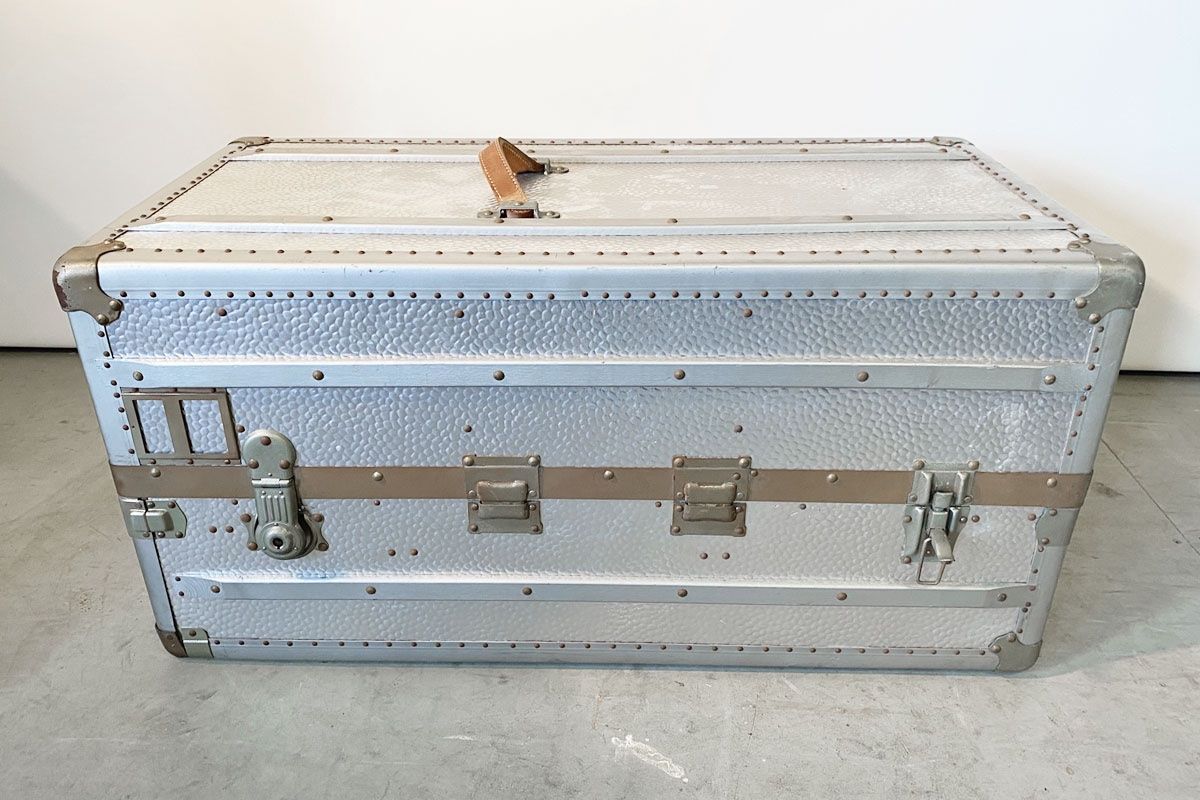 Valigie: Riesieger alter Metall Reisekoffer – Usato da Ballwil venduto da ClassicGallery