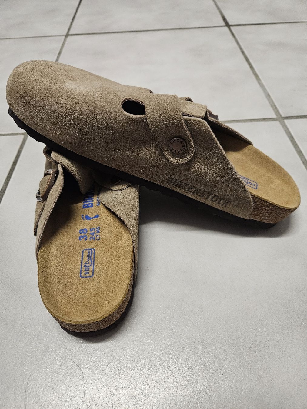 Birkenstock Scarpe da uomo: Birkenstock Boston -  Taupe - EU 38  – Nuovo (secondo la descrizione) da Lostallo venduto da OwiMarket 3