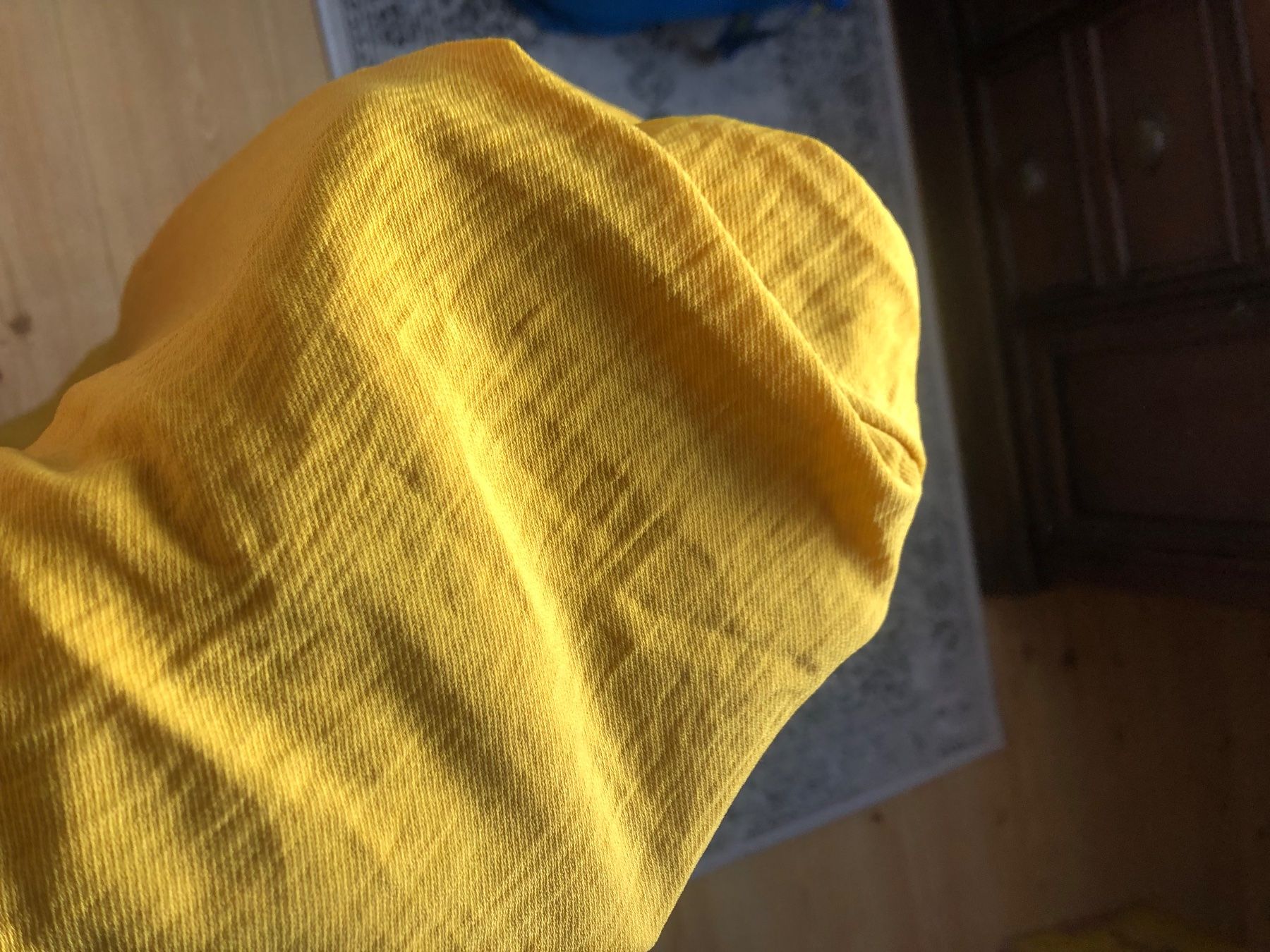 Stradivarius Hosen: Pantalon d’été couleur moutarde – Gebraucht aus Bulle von sop_ct6x 5