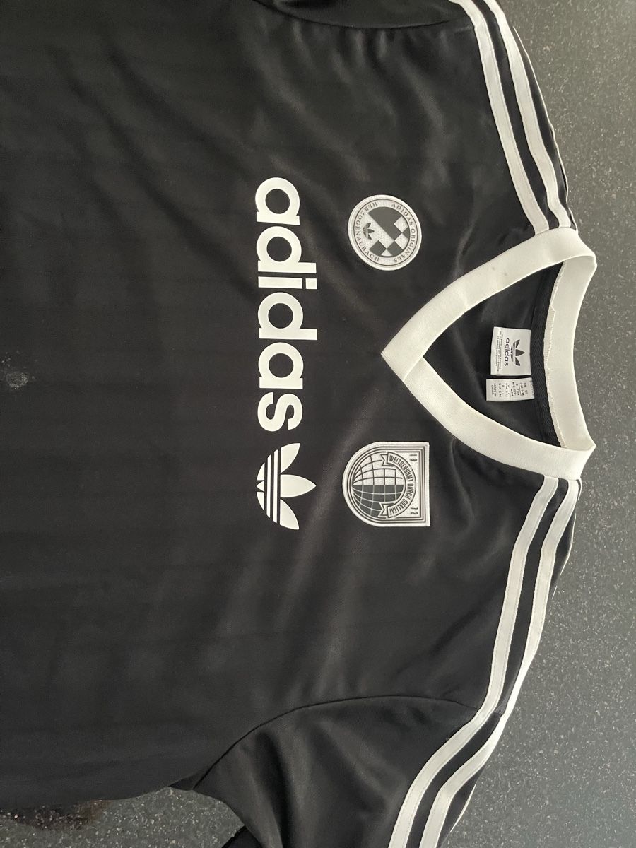 Leibchen & Hosen: Adidas Trikot Langarm Schwarz – Neu (gemäss Beschreibung) aus Auw von chr_vcc8