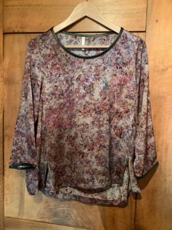 ICode chemisier.   Neuf, taille 38/M.