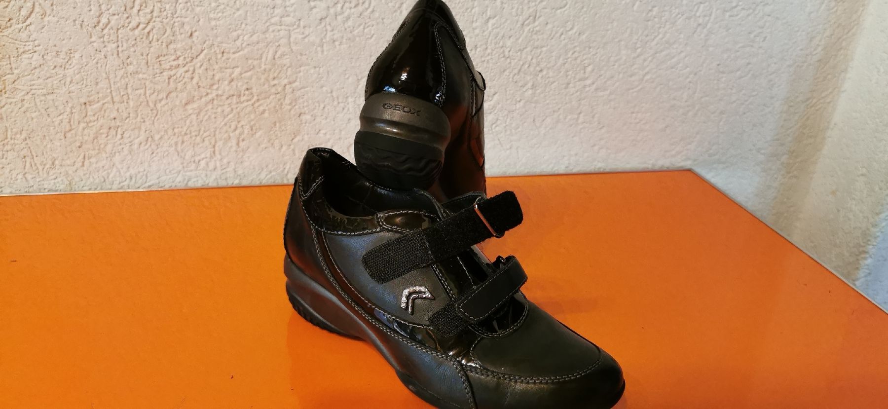 Geox Scarpe da donna: GEOX Lederschuhe schwarz Gr. 35 – Nuovo (secondo la descrizione) da St. Niklaus VS venduto da Distel60 1