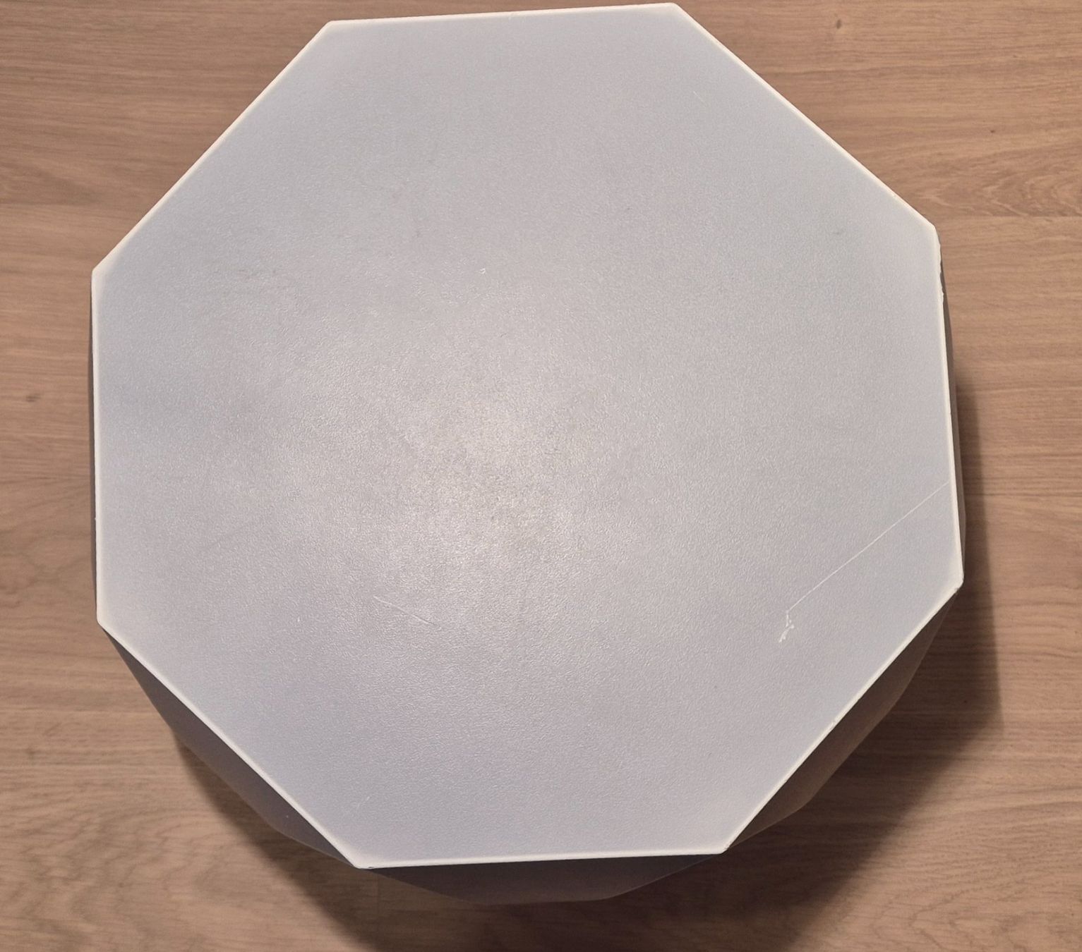 Sgabelli: Origami-Hocker Nook von Vial in hellgrau Desing Patrick Frey – Usato da Neerach venduto da SilliS 4