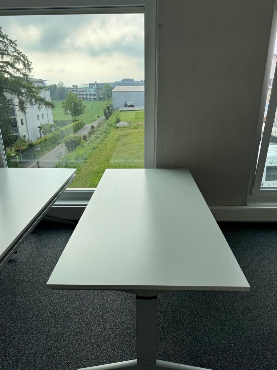 Scrivanie: Schreibtisch Büro – Usato da Kreuzlingen venduto da jup_72z9 4