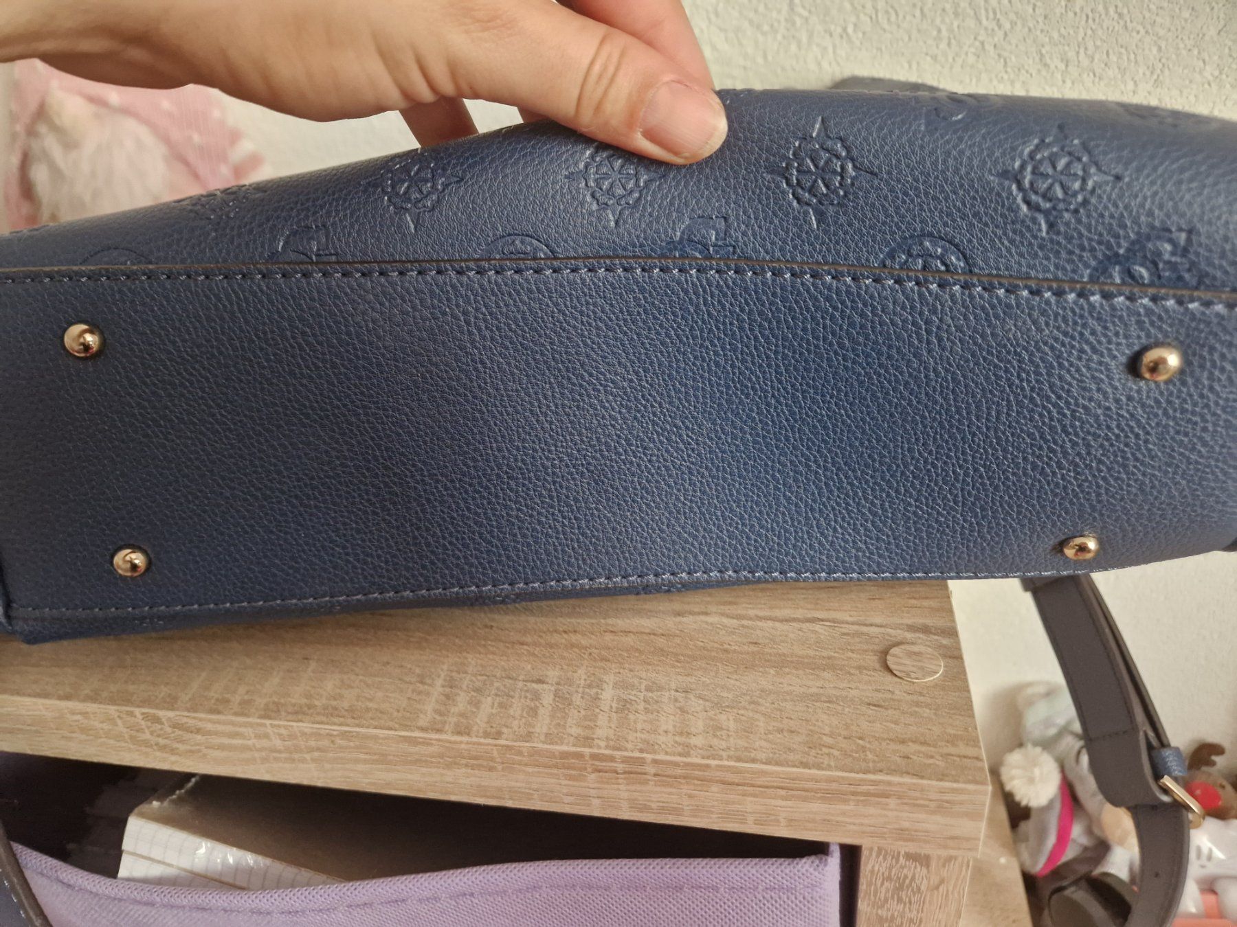 Guess Borse da donna: Sac Guess authentique neuf bleu – Usato da Missy venduto da valentine17 5