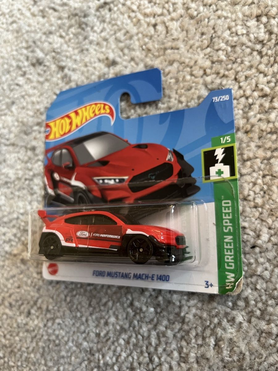 Hot Wheels Modellini d'auto: Hot Wheels Ford Mustang Mach-E 1400 – Nuovo (secondo la descrizione) da Zürich venduto da ole_8rwr 1