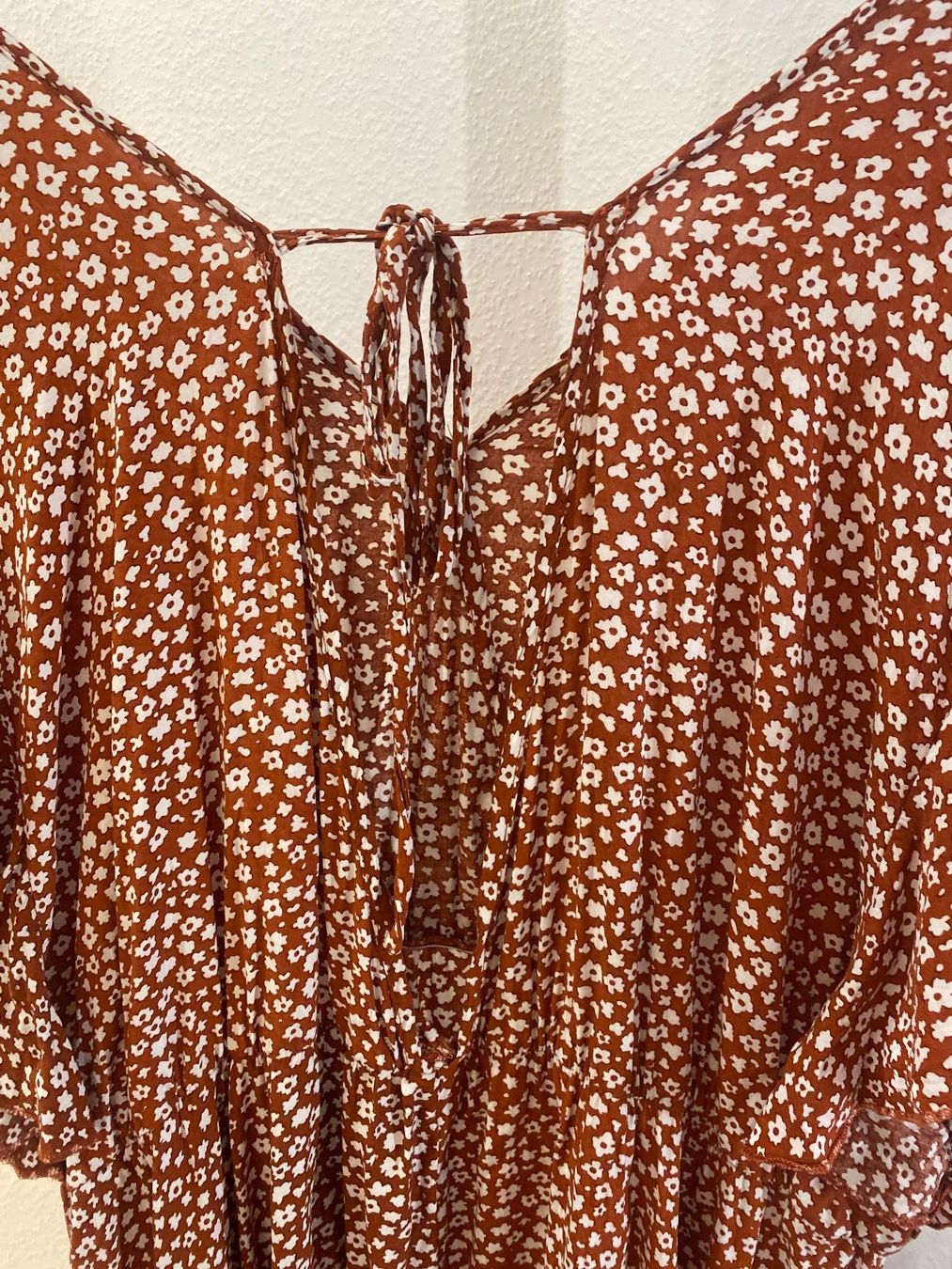 Shein Robes: Kleid leicht mit Blumenmuster Gr. 5XL / Gr. 48 – D'occasion à Pratteln par a23_j2gs 9