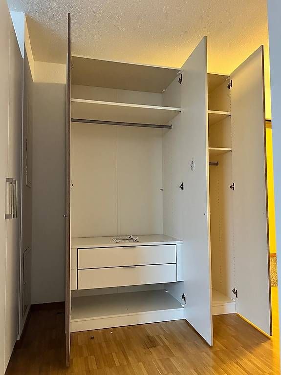 Schränke: JUTZLER Kleiderschrank – Gebraucht aus Selzach von Angel0110 2