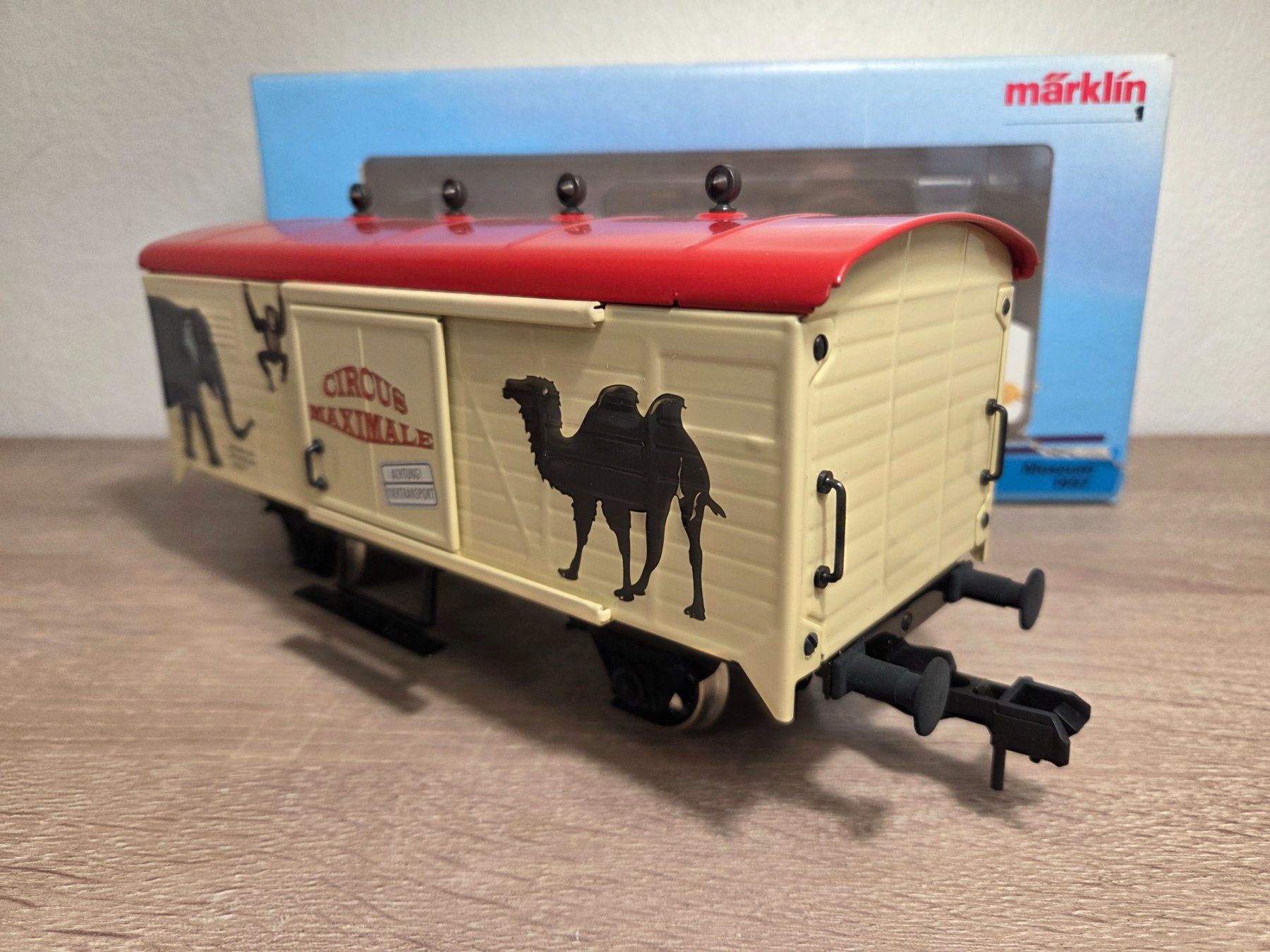 Märklin Modelleisenbahnen: Märklin Museum 1997 Circus Spur 1 – Neu und originalverpackt aus St-Aubin-Sauges von Lo_Go 3