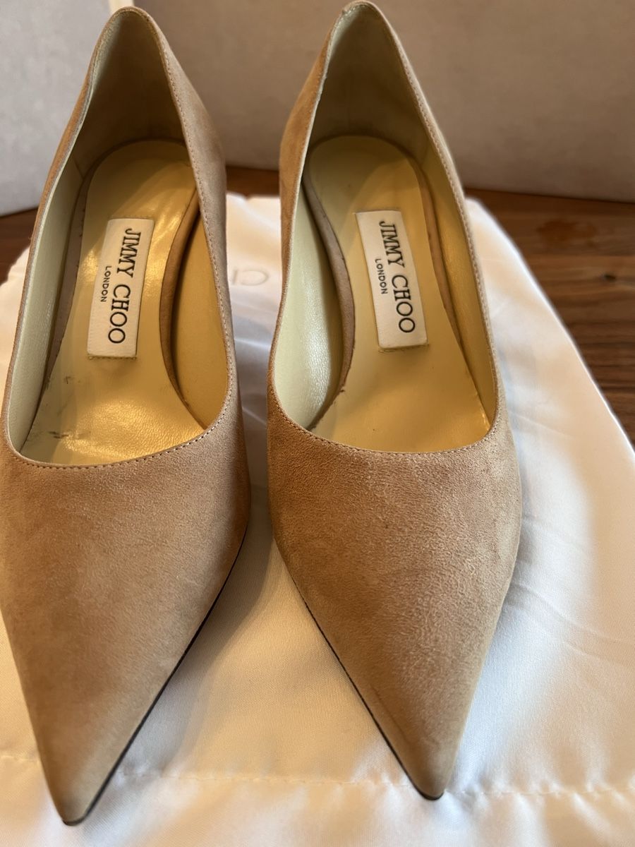 Scarpe da donna: Jimmy Choo Pumps Gr. 36 Wildleder beige – Usato da Basel venduto da Peonia2010 6