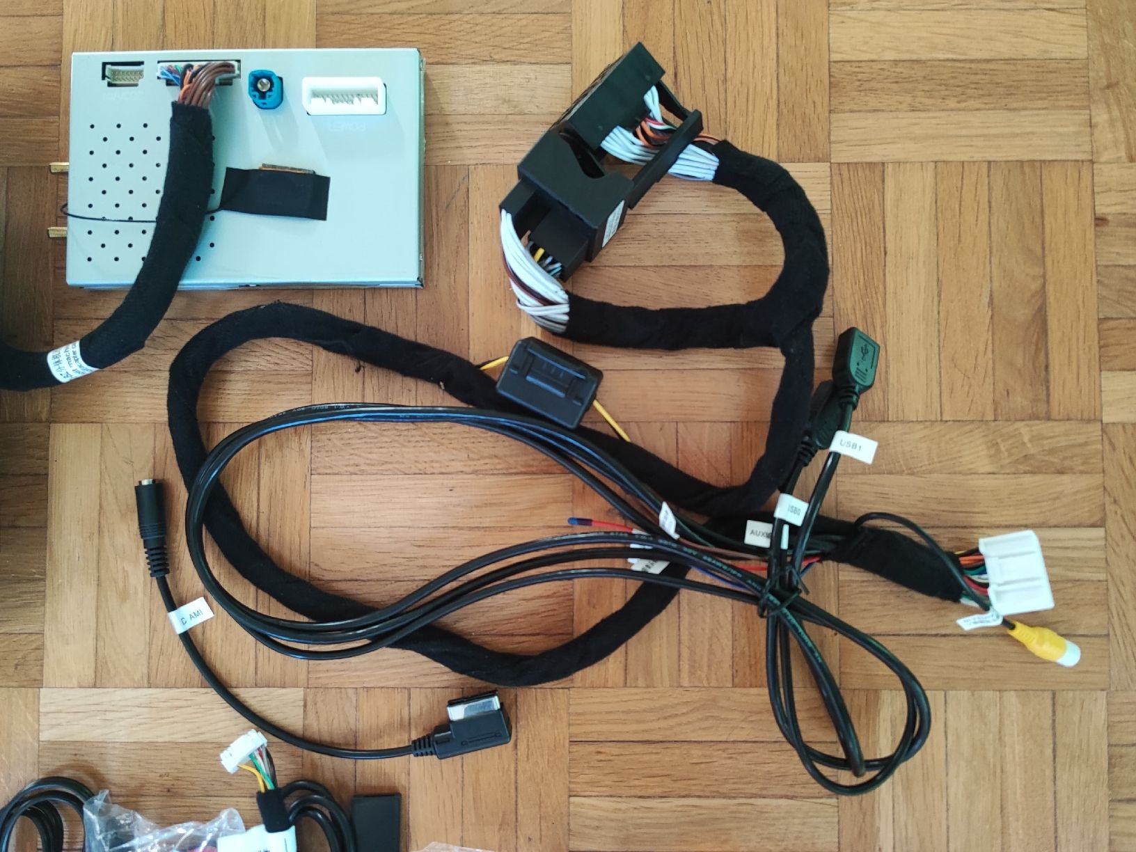 Tutti pezzi di ricambio auto: For mercedes C class W204 NTG 4.5   8.8 Carplay Android – Usato da Rorbas venduto da mah_z5st 2