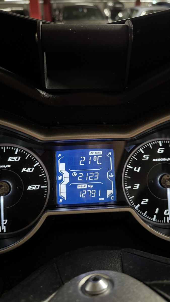 Yamaha Scooter: Yamaha X-Max 300 – Usato da Winterthur venduto da rau_bv92 2