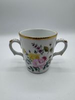 Tasse mit Blumenmuster Goldrand