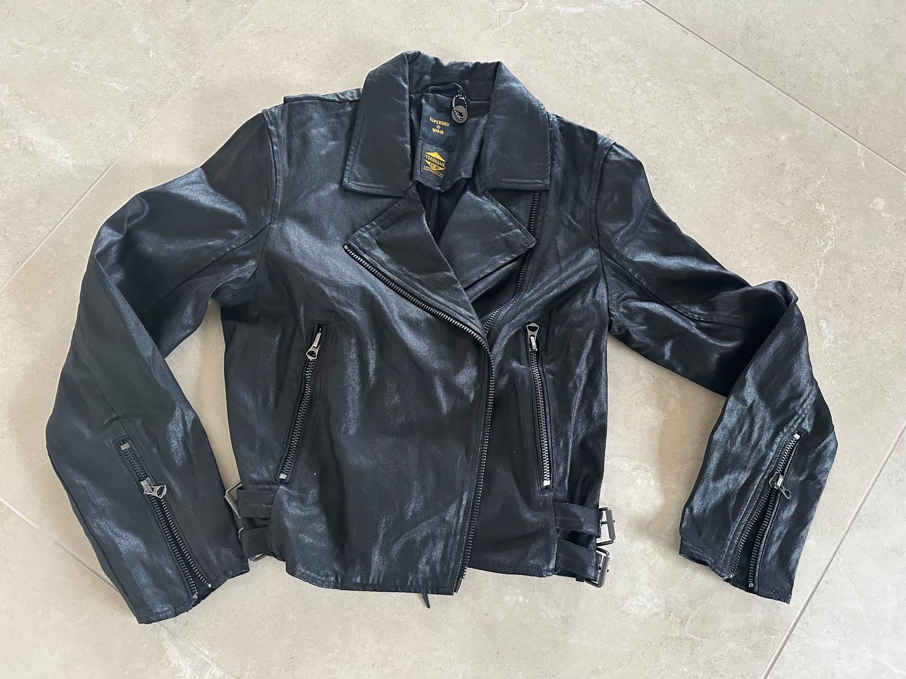 Superdry Giacche: SUPERDRY Stoff Jacke Gr.38-40 – Nuovo (secondo la descrizione) da Schindellegi venduto da lusi1971