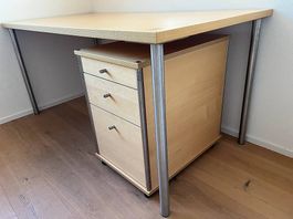 Schreibtisch inkl. Korpus in top Qualität!