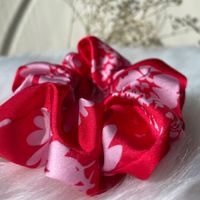 Seide Scrunchie - Blumenrot - Elegant - Handgemachte - Neu!