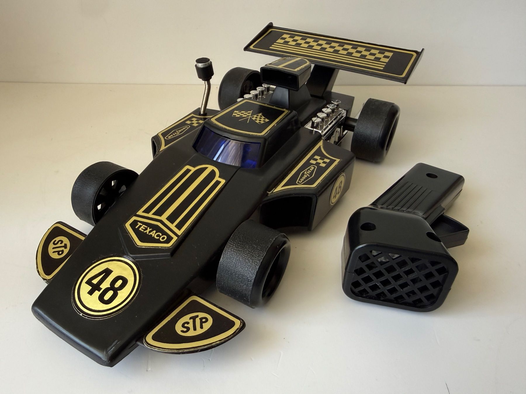 Modellini d'auto: Altes Formel 1 Modellauto – Usato da Zwingen venduto da moje1 4