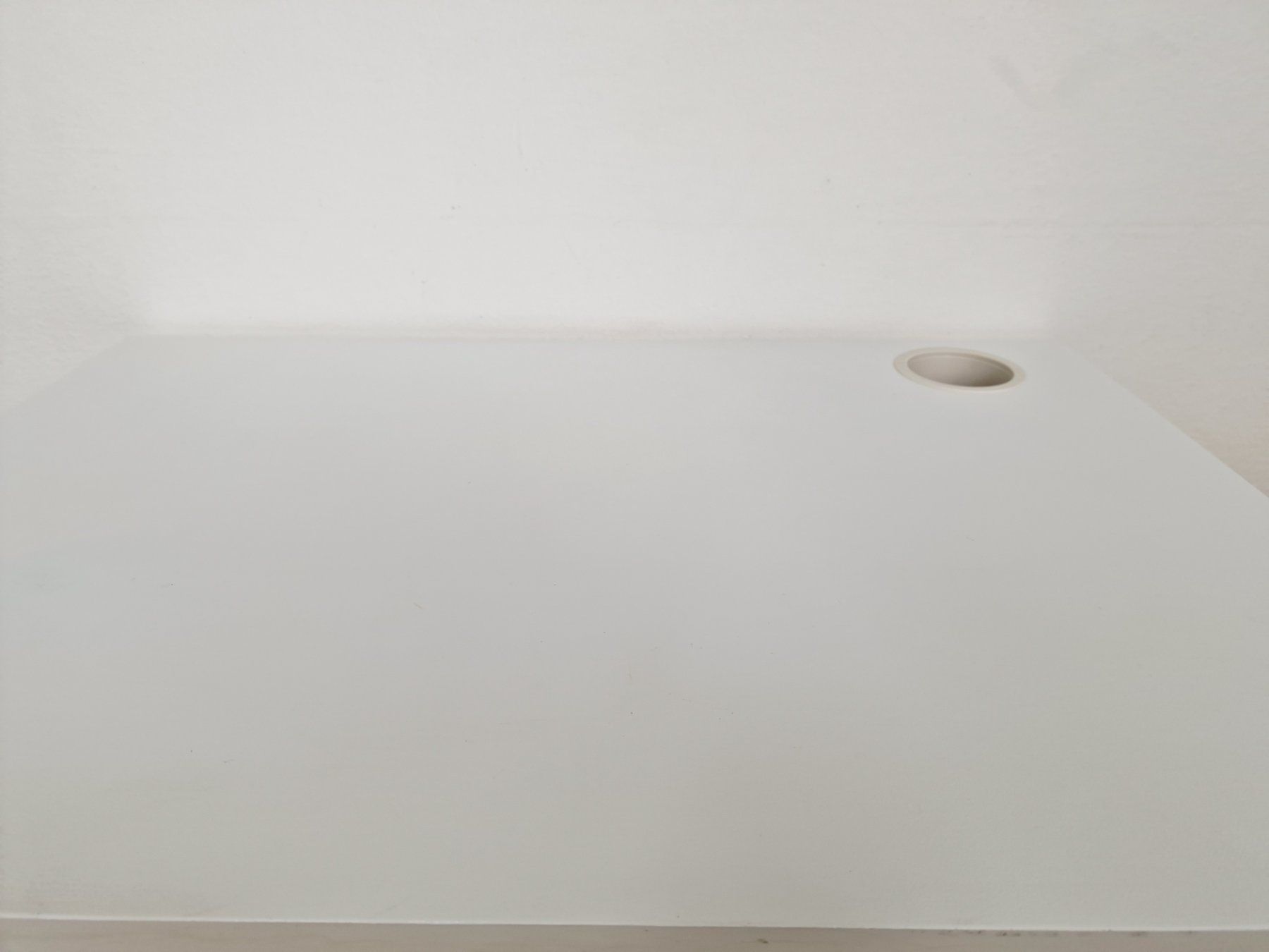 Ikea Scrivanie: IKEA Kinder Schreibtisch mit einer Schublade – Usato da Hallau venduto da CHACLA 1