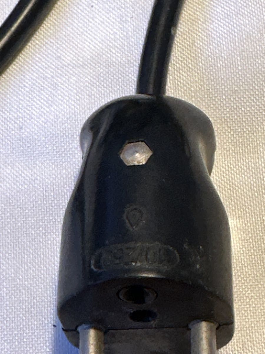 Cavi: Altes Stromkabel mit Stecker und Kupplung Schweiz – Usato da Zürich venduto da Chaeffeler 4