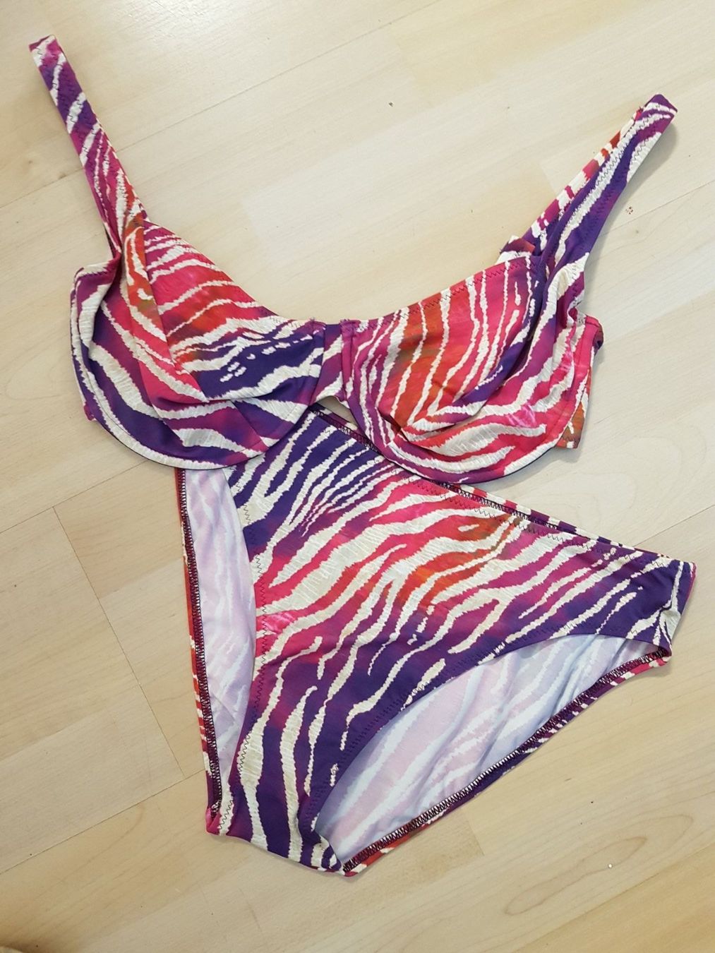 Costumi da bagno & Bikini: Bikini 38 D Anita – Nuovo (secondo la descrizione) da Gams venduto da inf_lj66