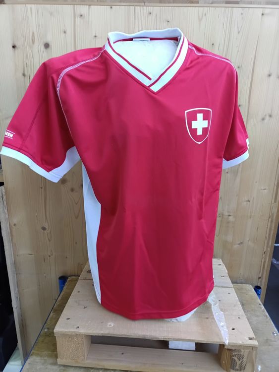 Maillots de corps & Pantalons: Schweiz Fussball Nati Trikot Nr. 10 – Neuf (Voir description) à Wängi par Ladys_First