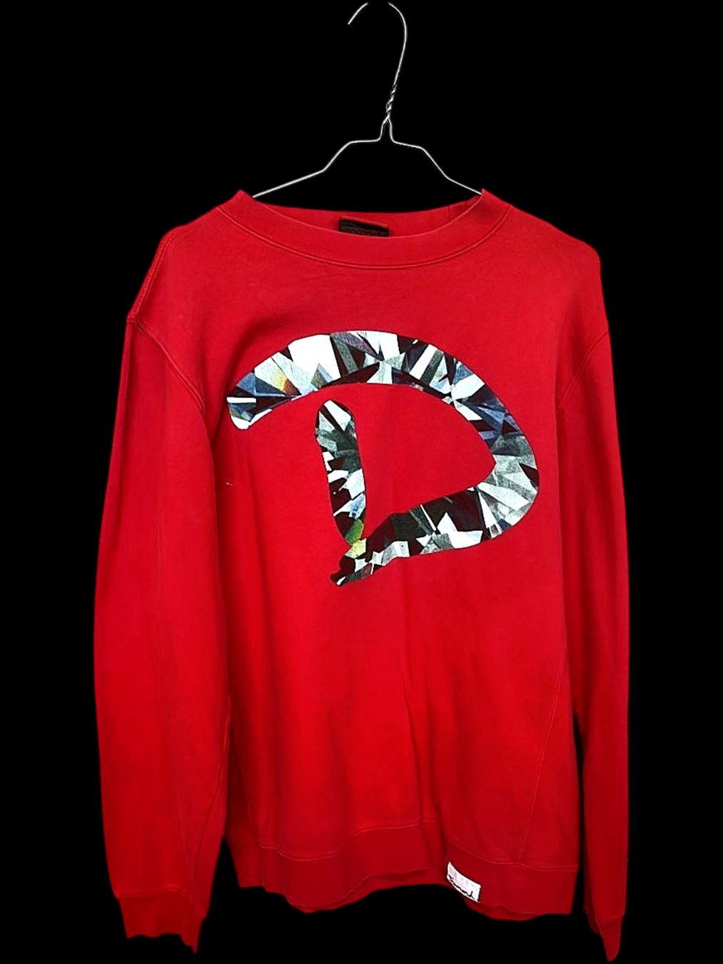 T-shirt: Diamond Supply Co. Rotes Sweatshirt mit Grafik-Logo – Usato da Zug venduto da vinokilo 1