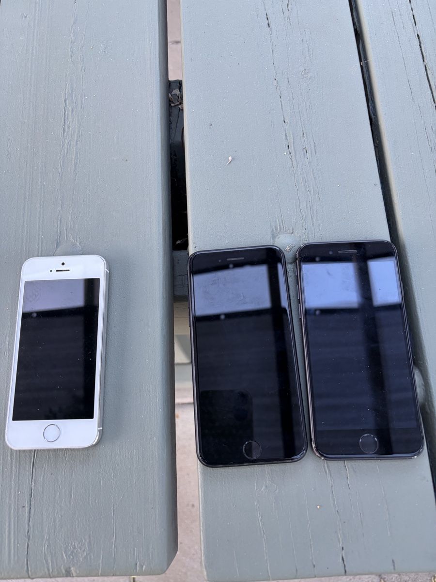 Apple Portables: 3 Handys – D'occasion à Tagelswangen par Gizzmo..77